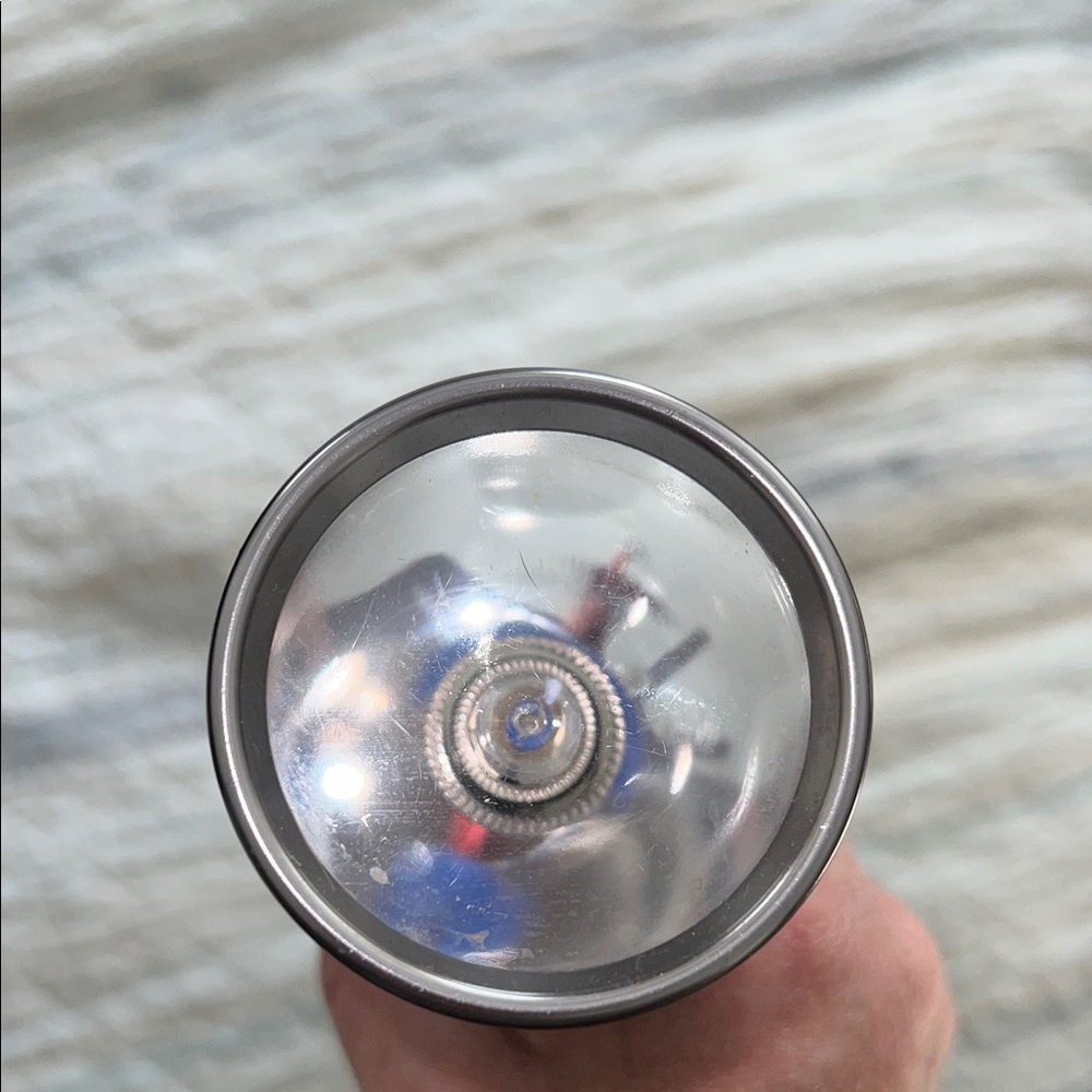 Maglite Silver Flashlight - Picture 5 of 7